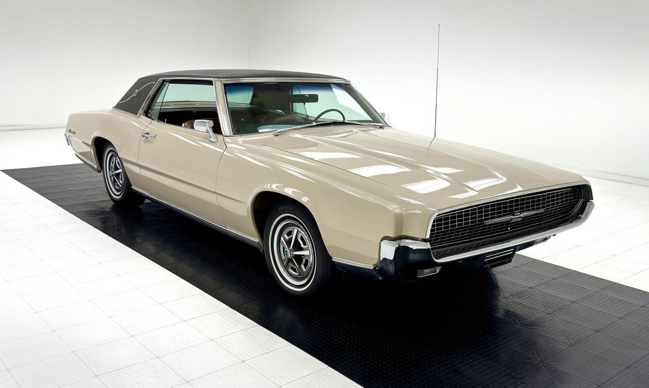 Ford-Thunderbird-1967-Pebble-Beige-Saddle-74237-6