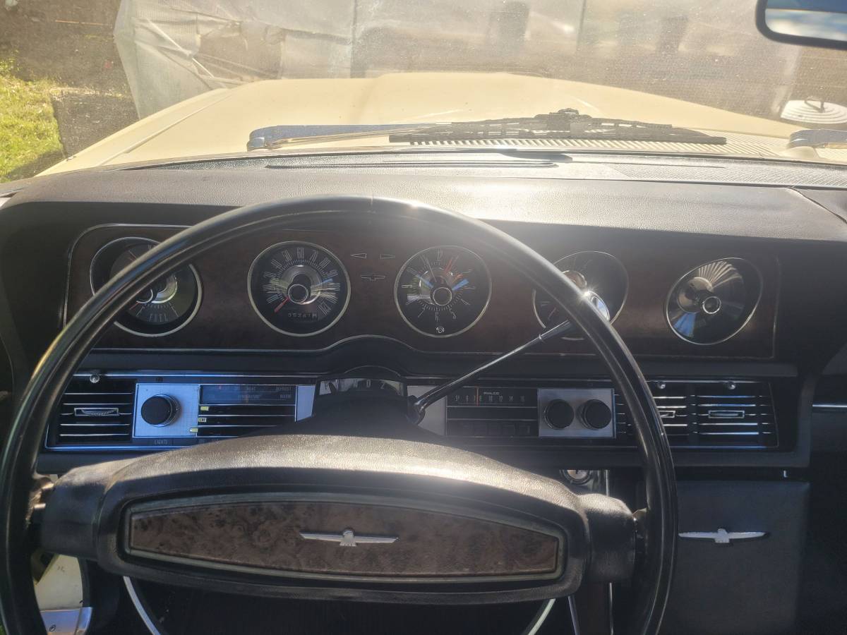 Ford-Thunderbird-1968-yellow-169528-3