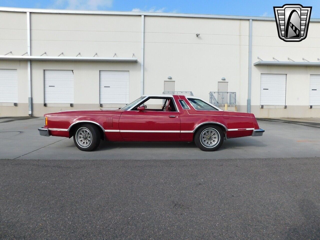 Ford-Thunderbird-1977-Red-Red-107015-5