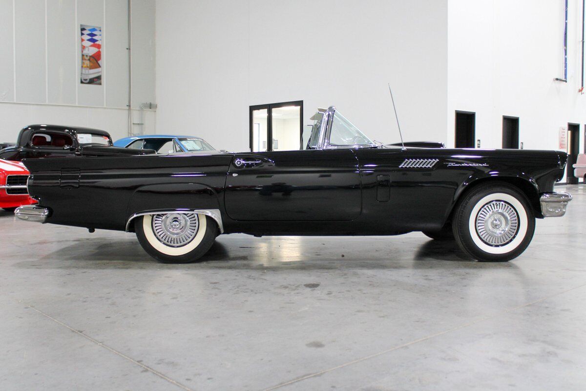 Ford-Thunderbird-Cabriolet-1957-Black-Black-55300-5