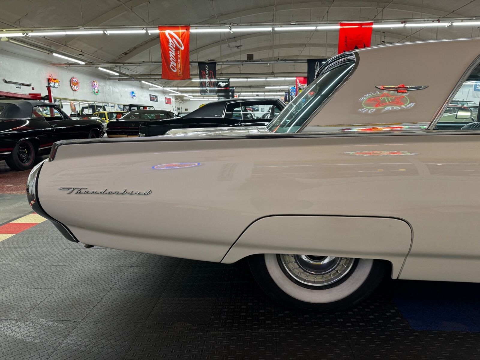 Ford-Thunderbird-Coupe-1963-25