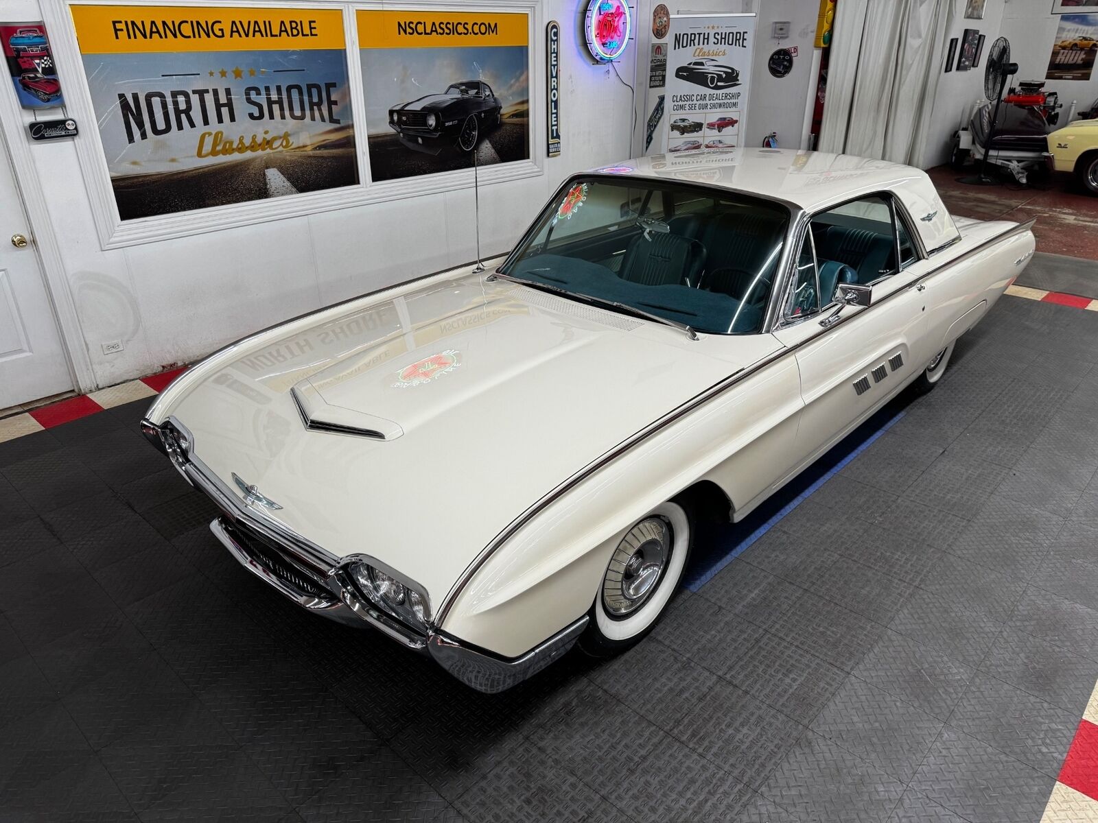 Ford-Thunderbird-Coupe-1963-30