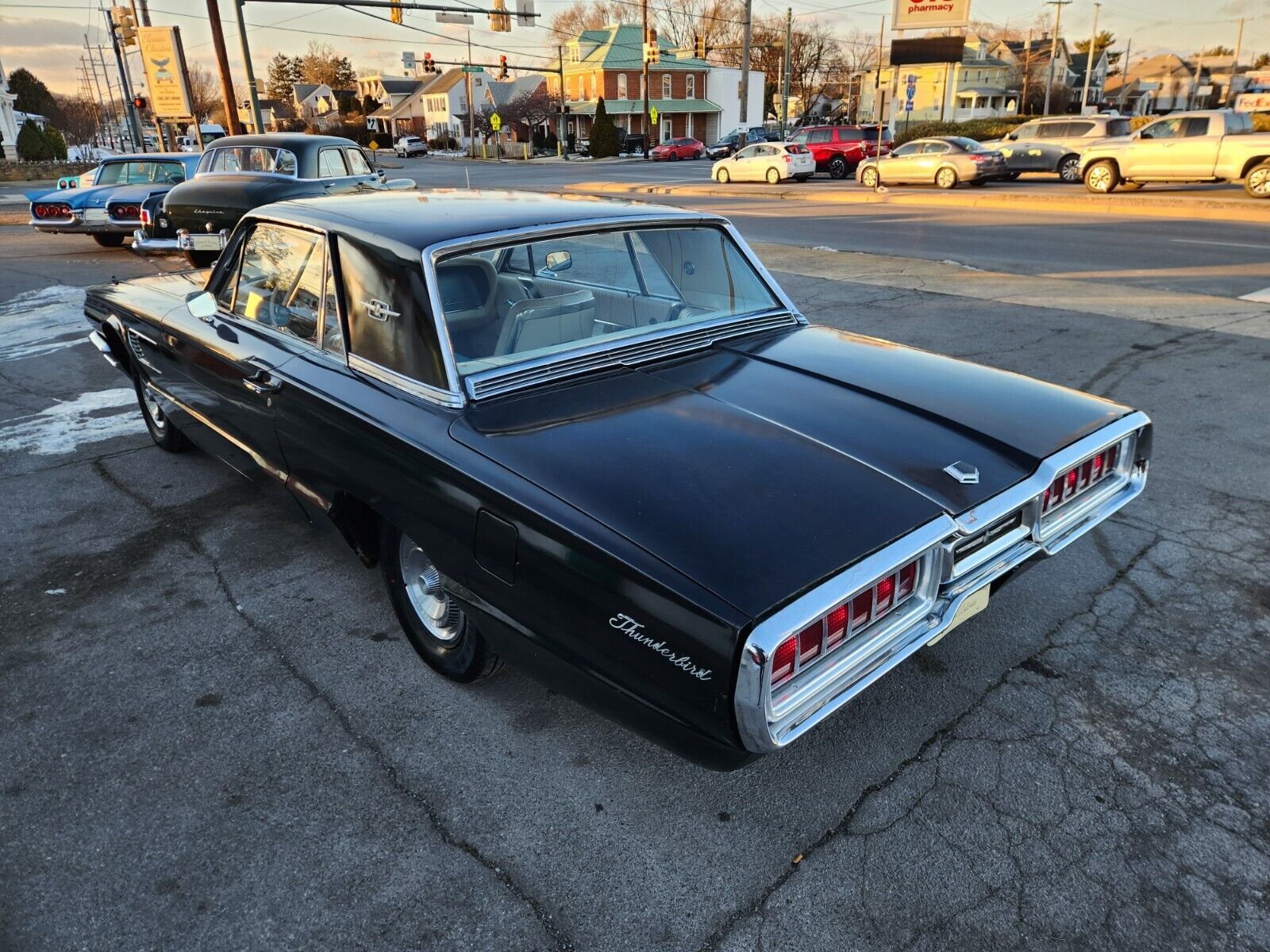 Ford-Thunderbird-Coupe-1965-Black-White-136794-6