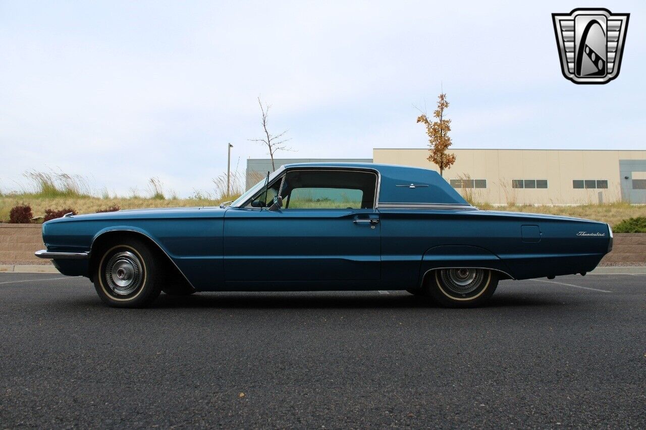 Ford-Thunderbird-Coupe-1966-Blue-Blue-33235-3