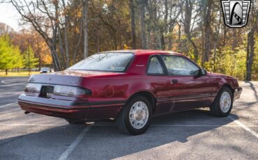 Ford-Thunderbird-Coupe-1988-6