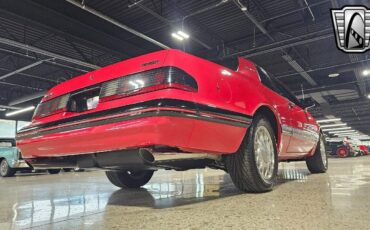 Ford-Thunderbird-Coupe-1988-Red-Black-32816-4