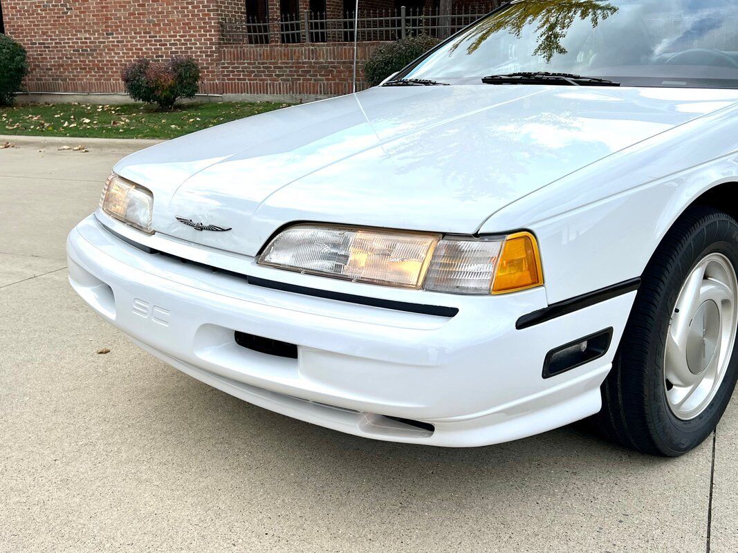 Ford-Thunderbird-Coupe-1991-White-Red-94951-10