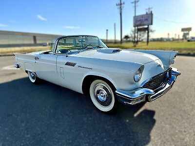 Ford Thunderbird Roadster Cabriolet 1957