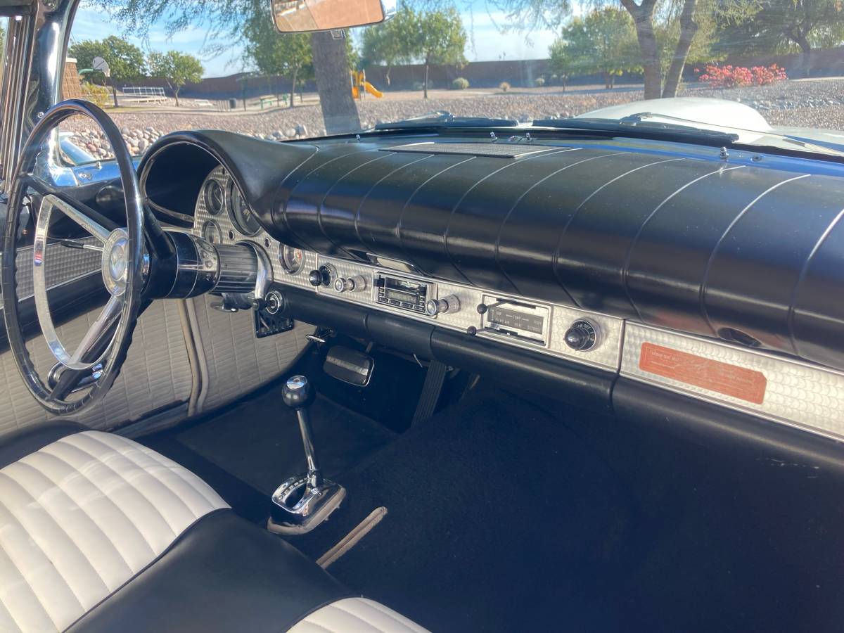 Ford-Thunderbird-convertible-1957-5