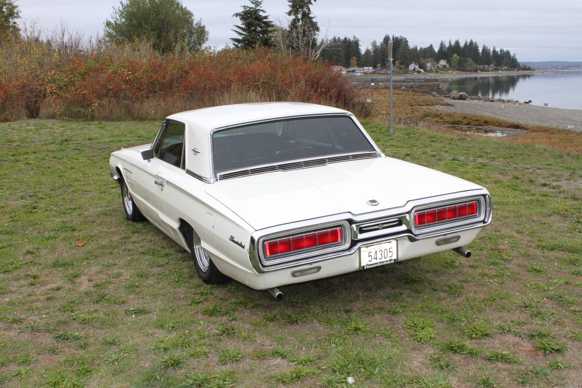 Ford-Thunderbird-coupe-1965-3