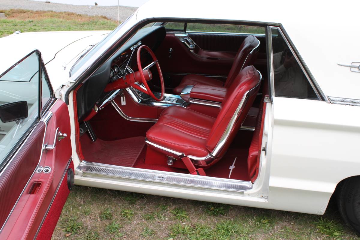 Ford-Thunderbird-coupe-1965-6