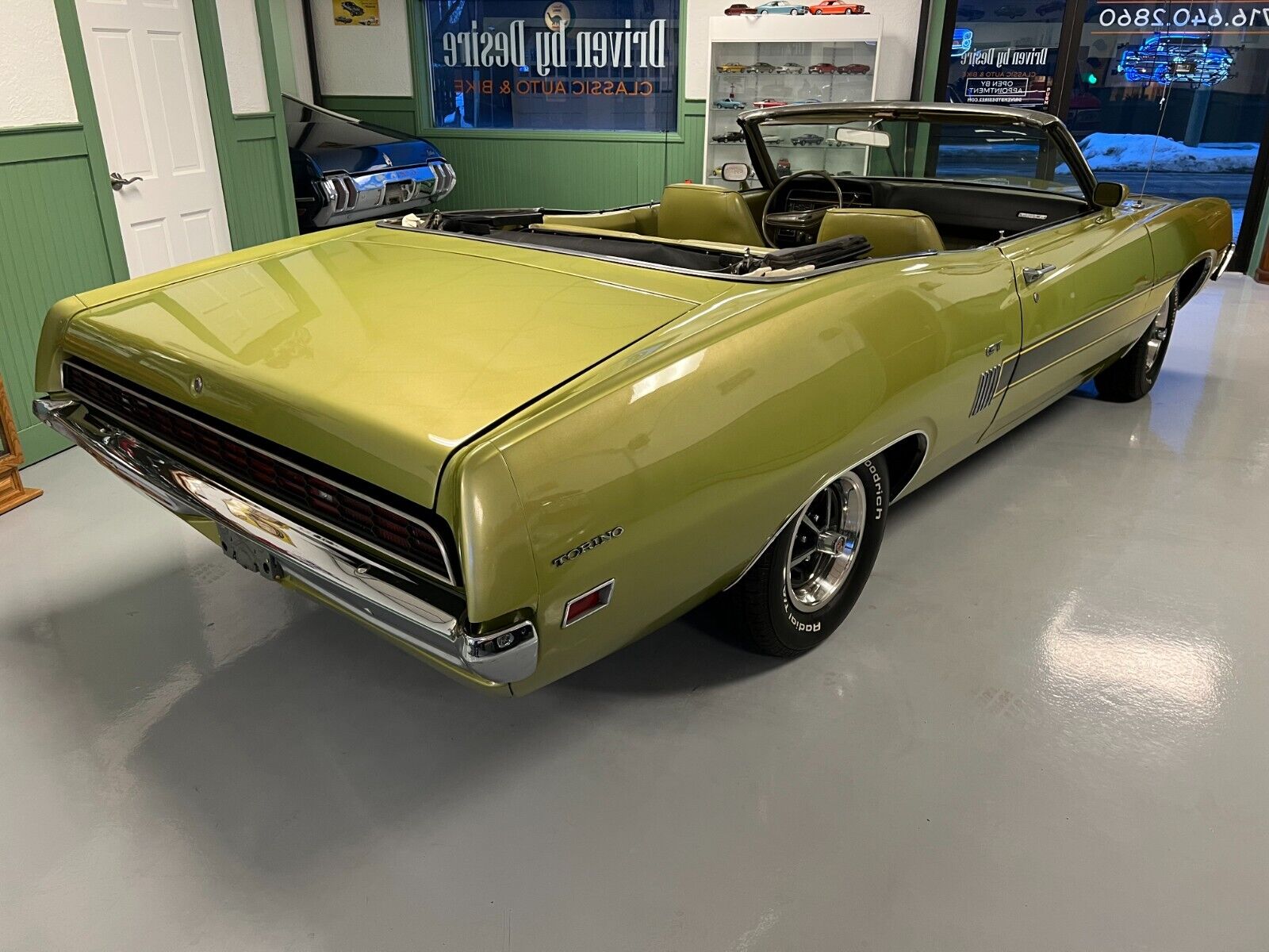 Ford-Torino-Cabriolet-1970-Green-Green-41965-2