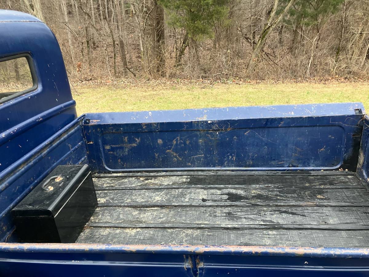 Ford-Truck-1947-blue-160934-10