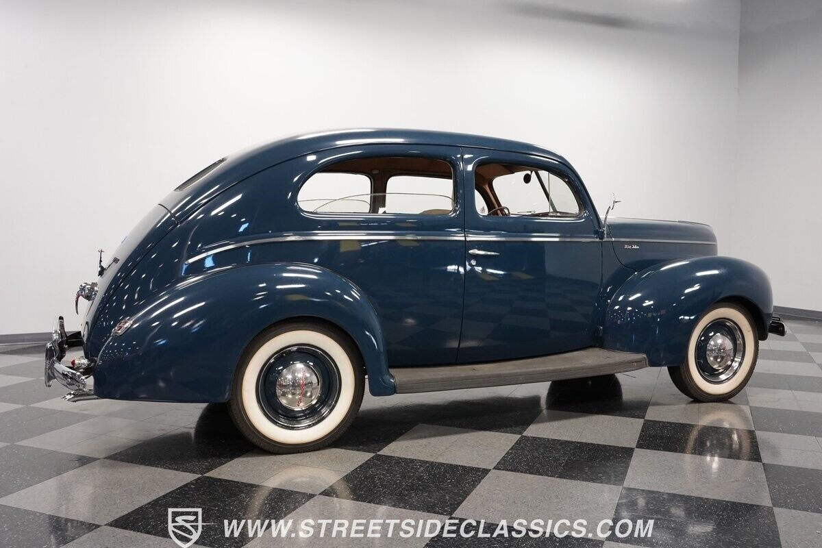 Ford-Tudor-Coupe-1940-13