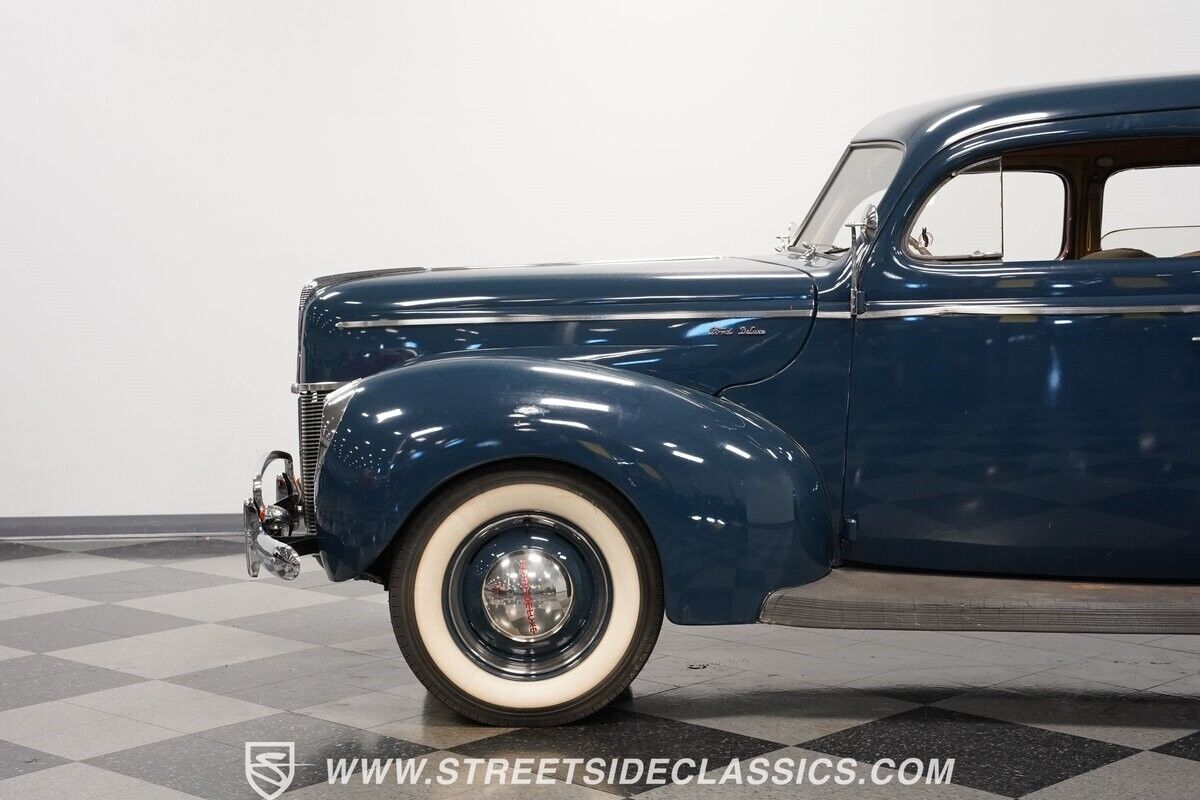 Ford-Tudor-Coupe-1940-23