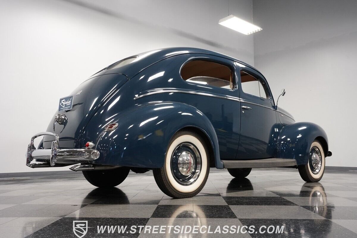 Ford-Tudor-Coupe-1940-27