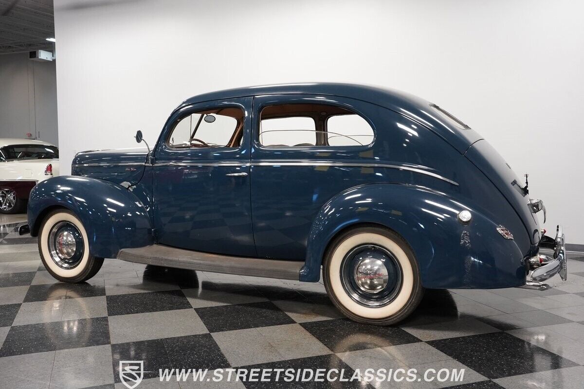 Ford-Tudor-Coupe-1940-8