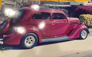 Ford-Two-door-sedan-1936-3