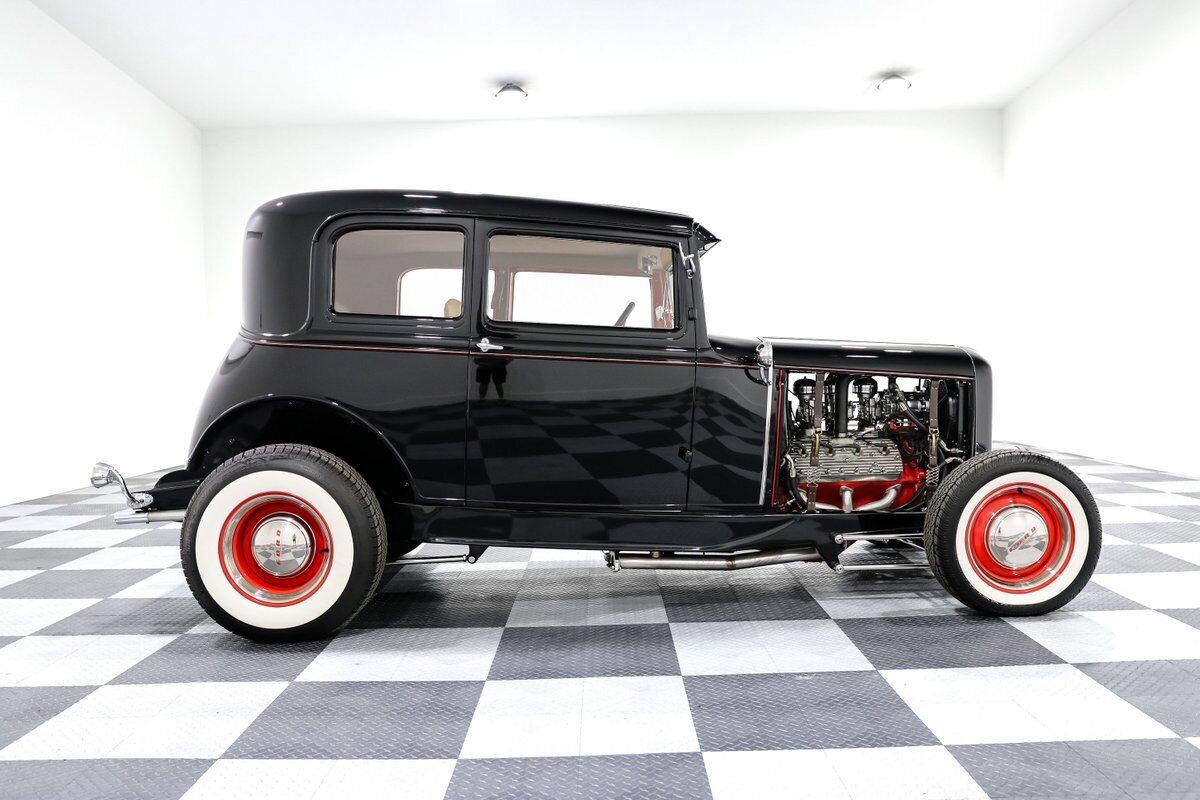 Ford-Victoria-Coupe-1930-7