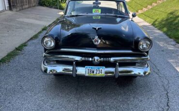 Ford-Victoria-crestline-1953-black-96560-1