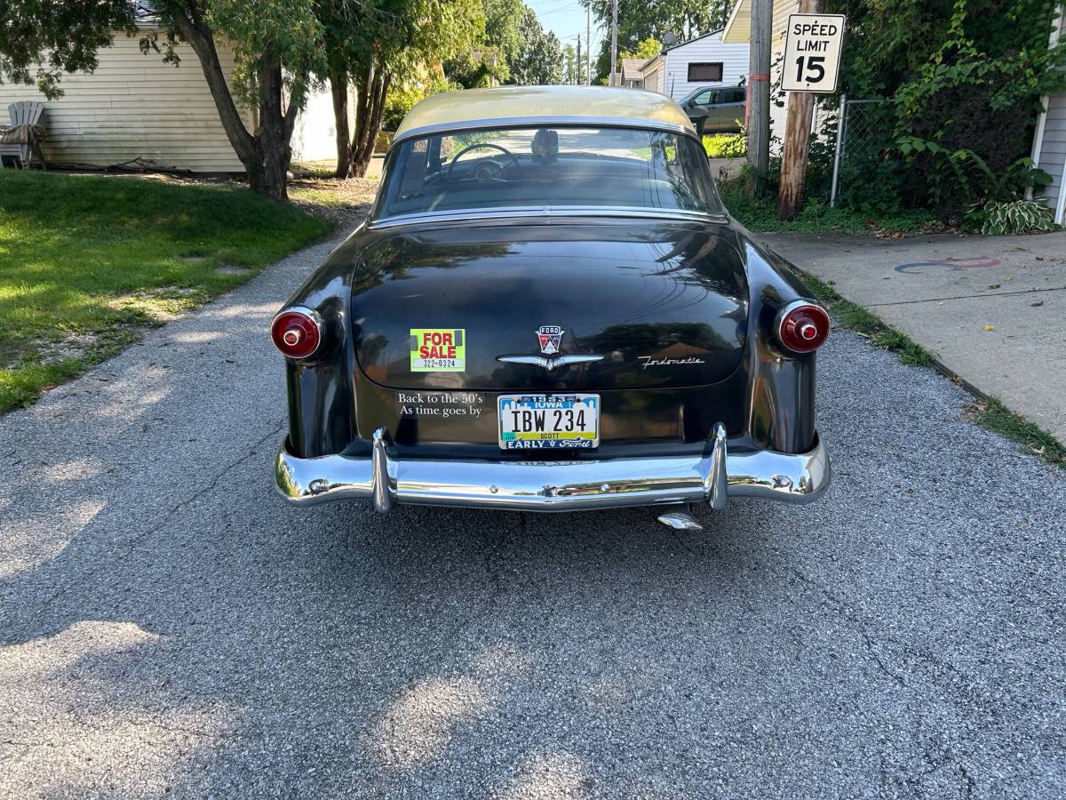 Ford-Victoria-crestline-1953-black-96560-2