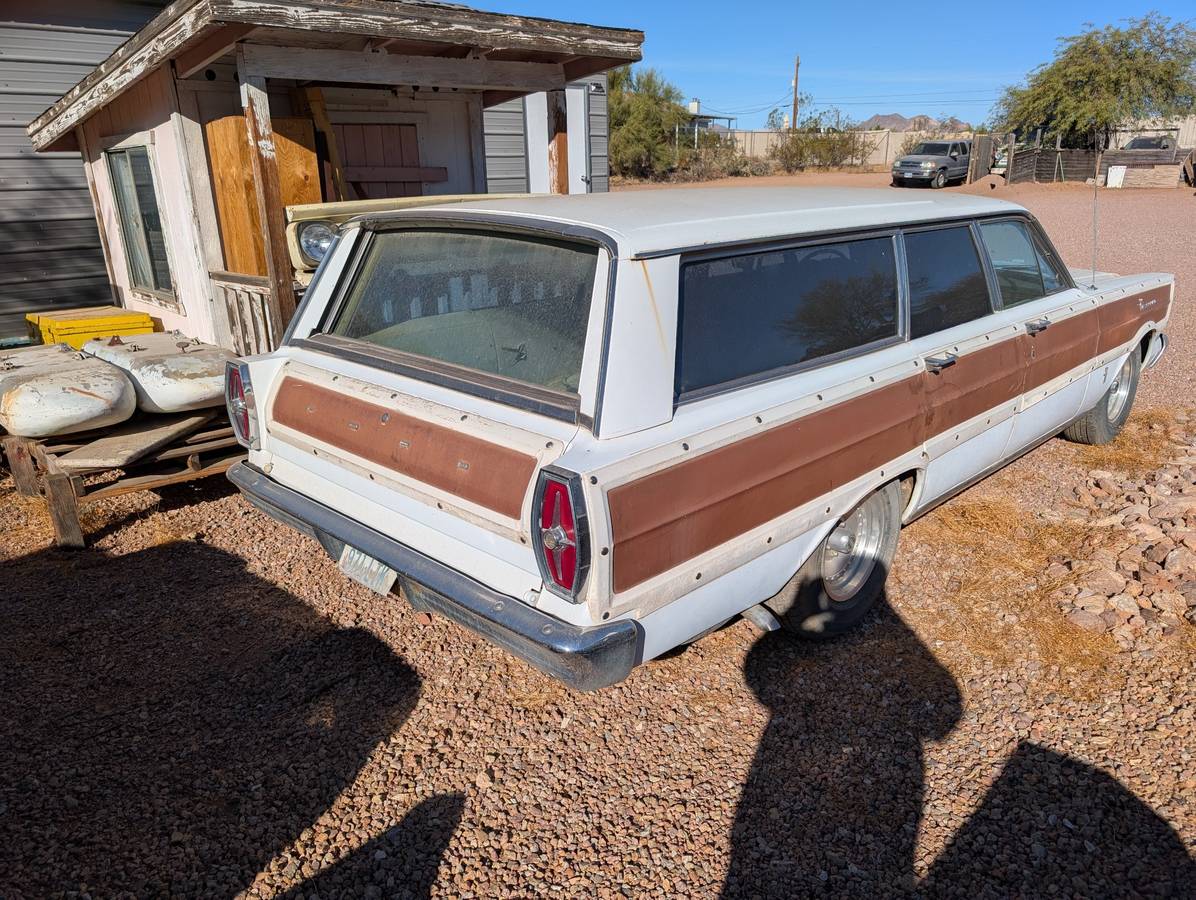 Ford-Wagon-1965-white-146450-6