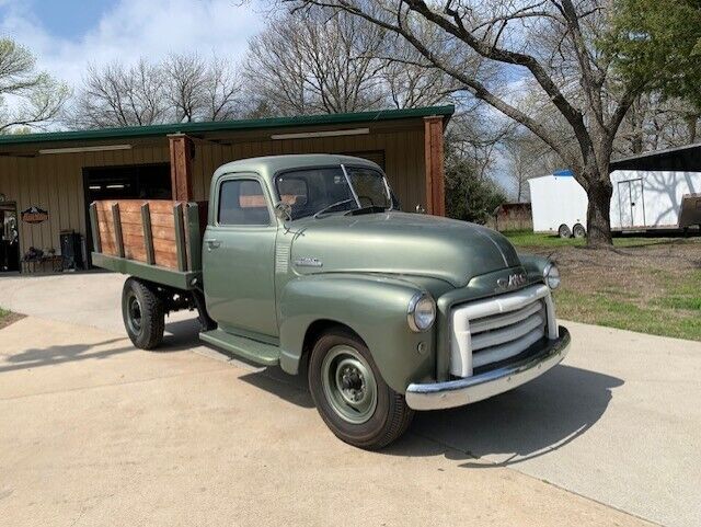 GMC-100-1947-Green-Black-19867-1