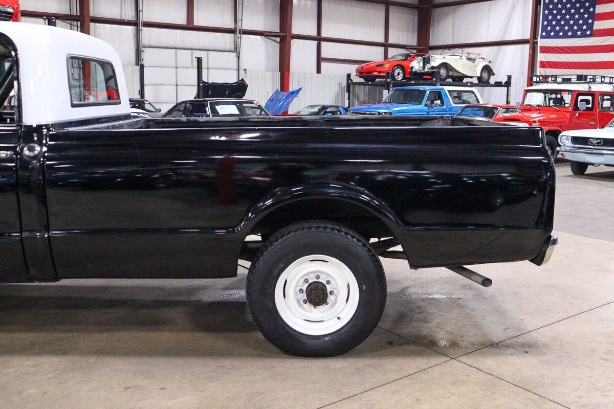 GMC-C2500-Pickup-1967-Black-Black-66472-3