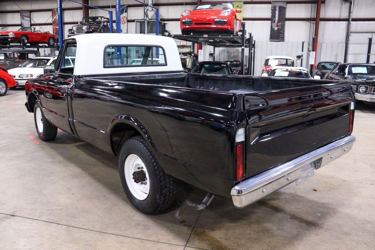 GMC-C2500-Pickup-1967-Black-Black-66472-4