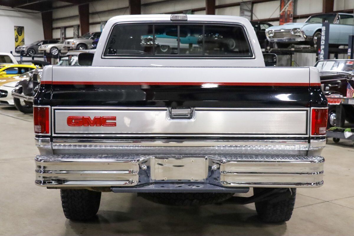 GMC-K1500-1984-Silver-Gray-115364-6