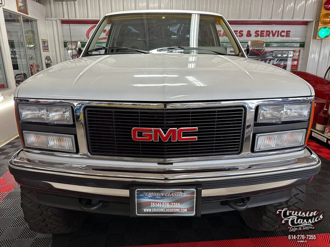 GMC-K1500-1991-White-Gray-279971-5