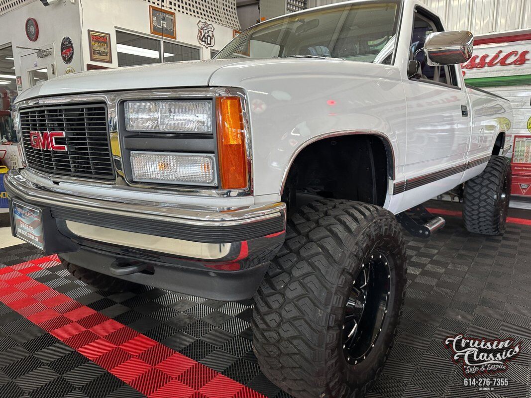 GMC-K1500-1991-White-Gray-279971-8