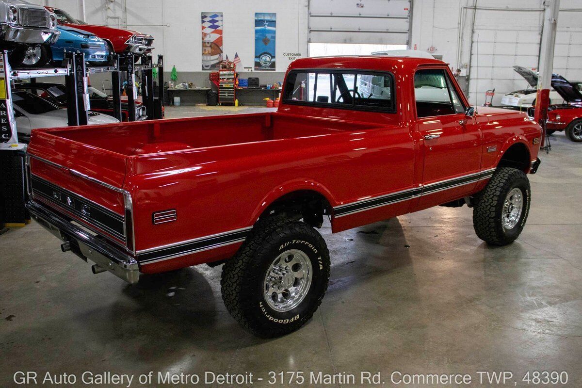 GMC-K2500-1972-Red-Black-311-5