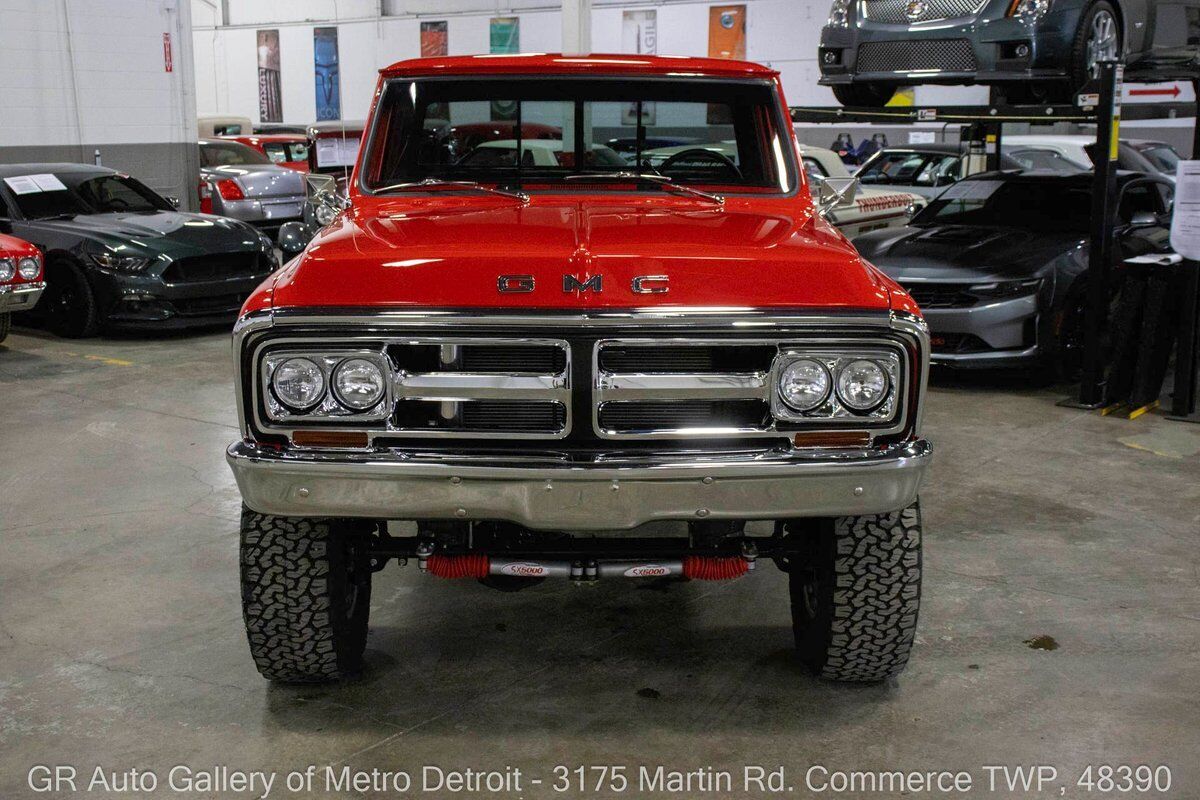 GMC-K2500-1972-Red-Black-311-9