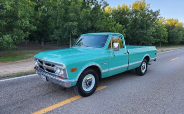 GMC-Other-1968-Teal-TealTan-209537-1