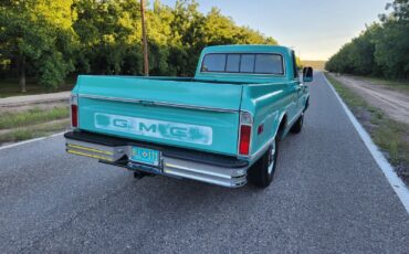 GMC-Other-1968-Teal-TealTan-209537-12