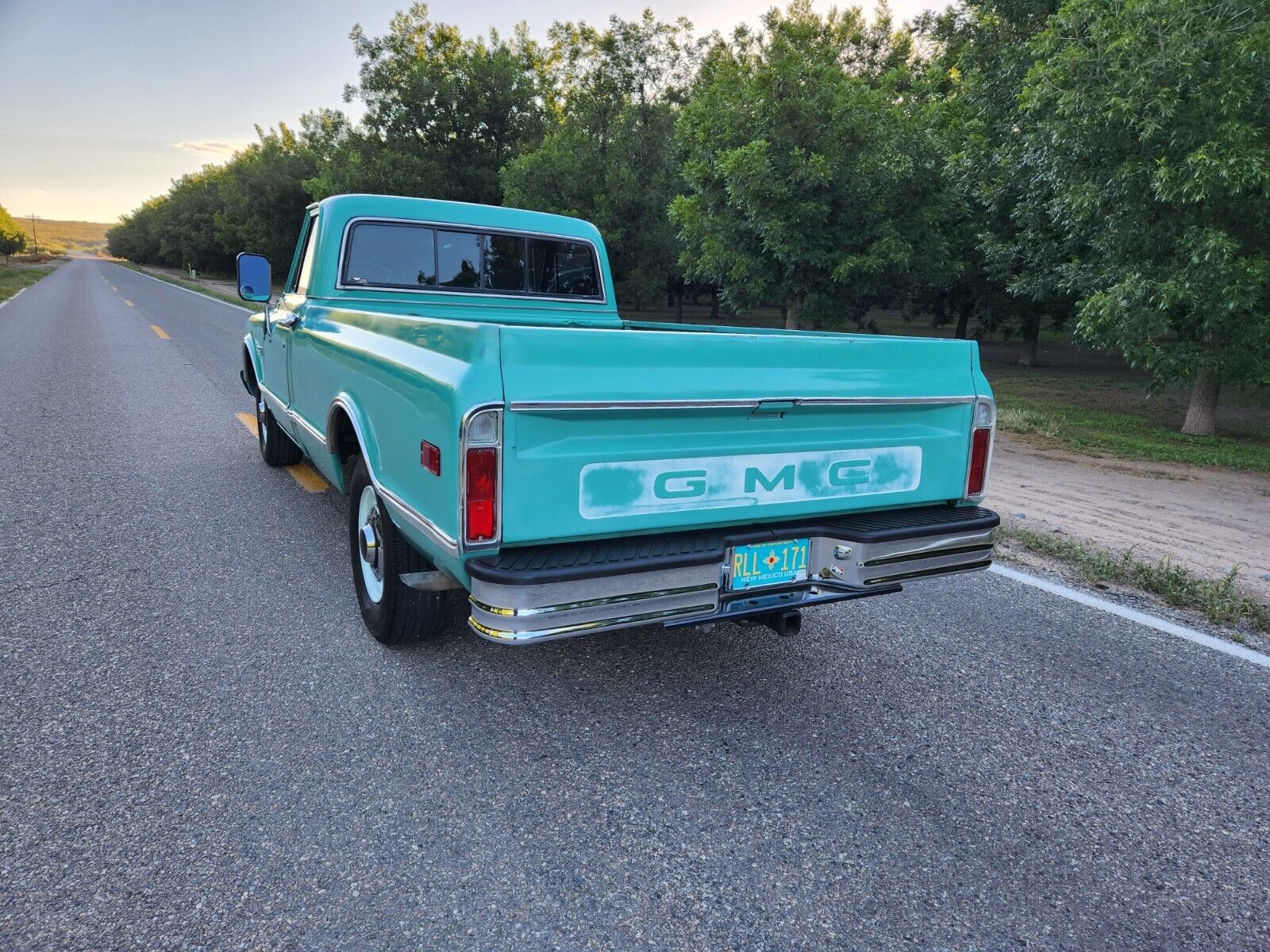 GMC-Other-1968-Teal-TealTan-209537-14