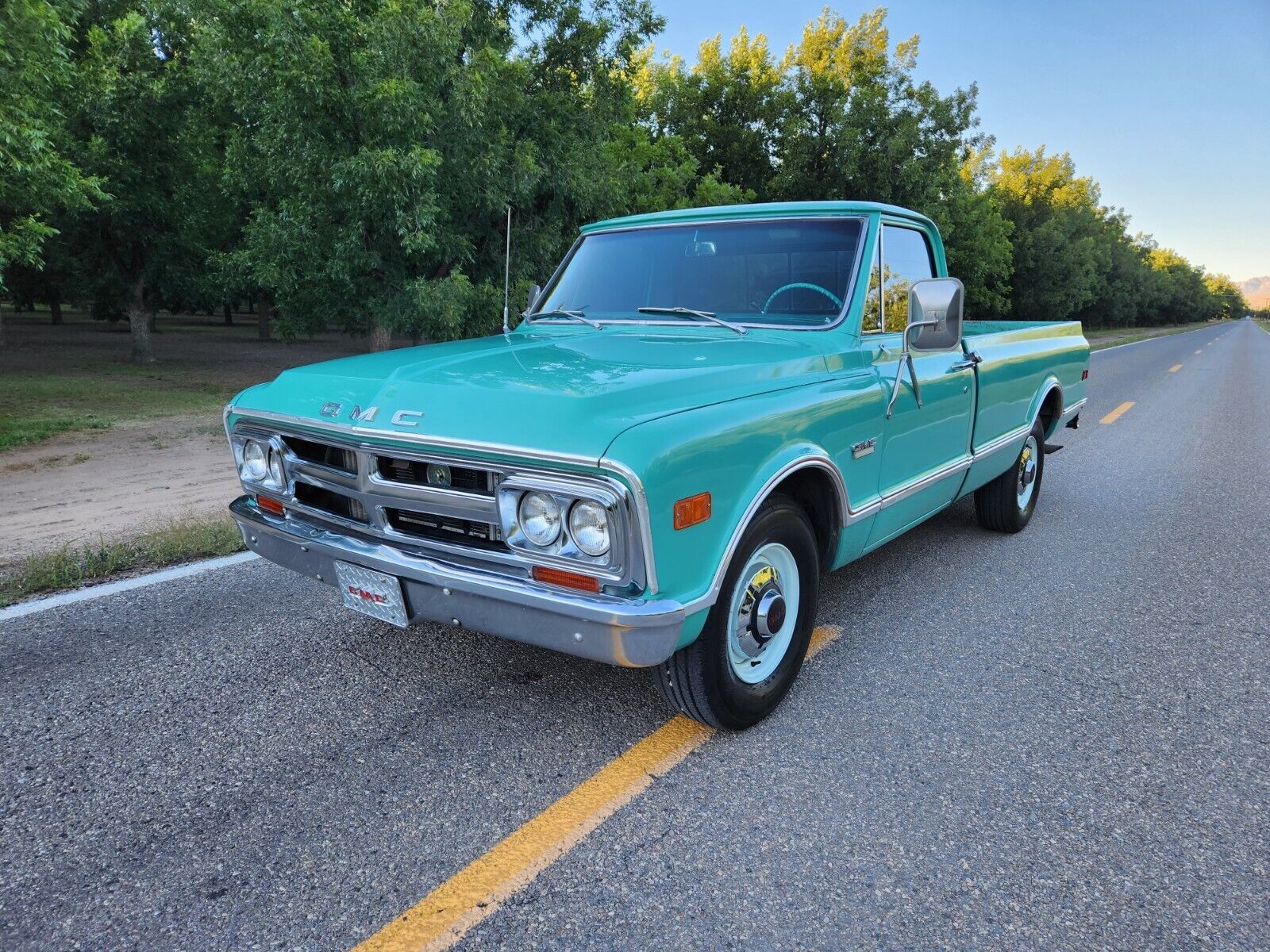 GMC-Other-1968-Teal-TealTan-209537-2