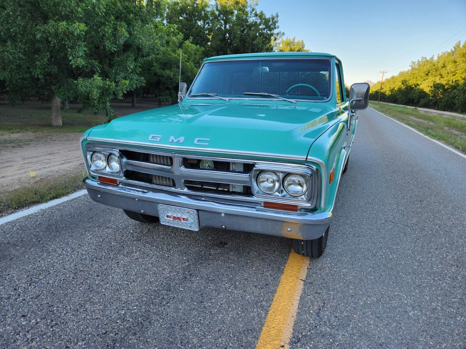 GMC-Other-1968-Teal-TealTan-209537-3