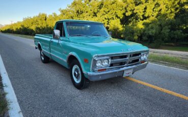 GMC-Other-1968-Teal-TealTan-209537-6