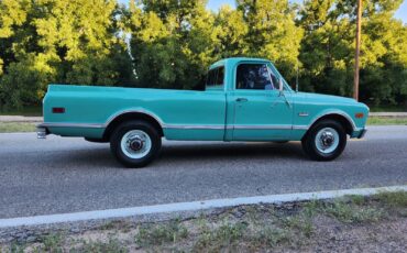 GMC-Other-1968-Teal-TealTan-209537-9