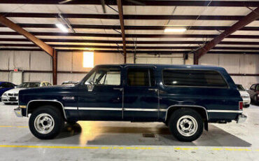 GMC-Suburban-SUV-1987-Blue-Blue-124412-17