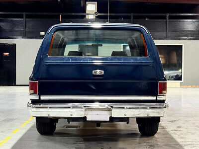 GMC-Suburban-SUV-1987-Blue-Blue-124412-23