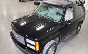 GMC-Yukon-Pickup-1993-Black-Gray-189240-3