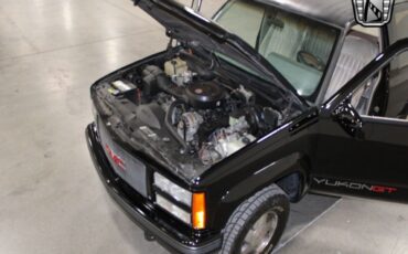 GMC-Yukon-Pickup-1993-Black-Gray-189240-9