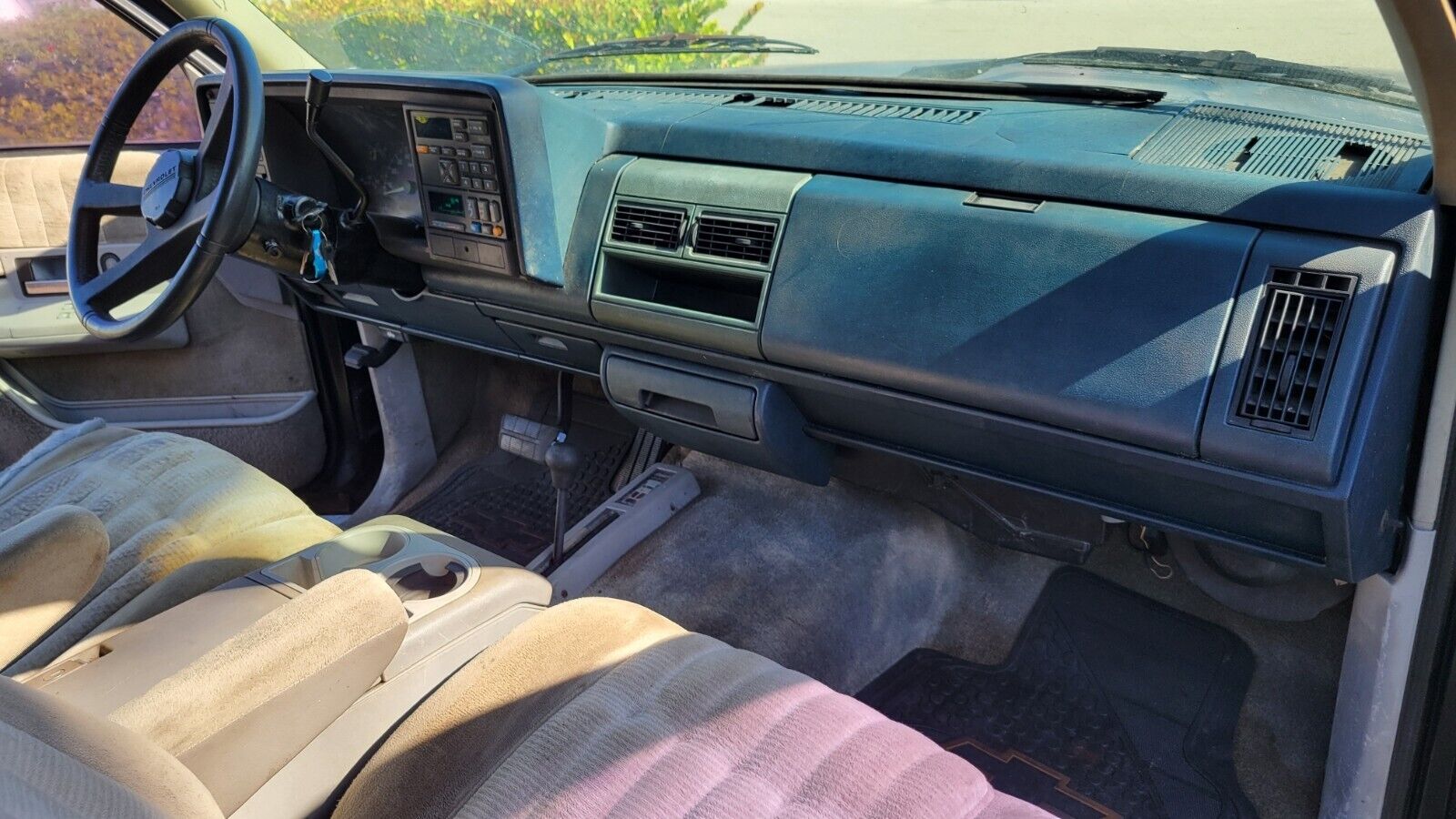 GMC-Yukon-SUV-1994-Black-Gray-215652-12