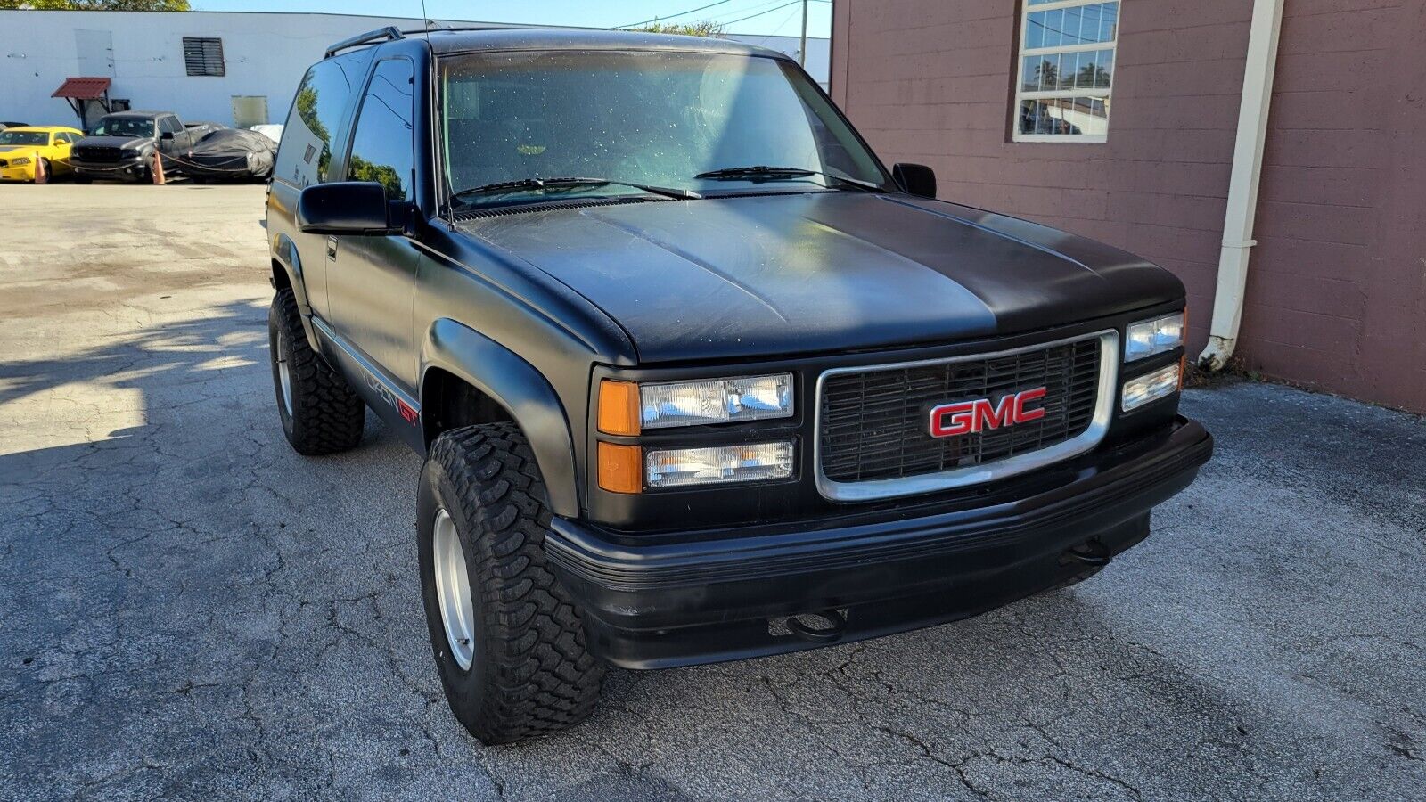 GMC-Yukon-SUV-1994-Black-Gray-215652-2