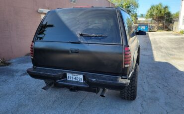 GMC-Yukon-SUV-1994-Black-Gray-215652-6