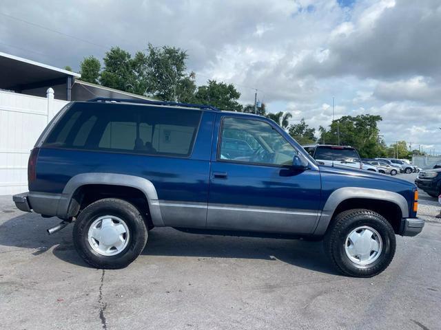 GMC-Yukon-SUV-1995-Blue-Gray-0-2