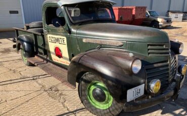 Gmc-12-ton-228-pickup-1946-green-1786